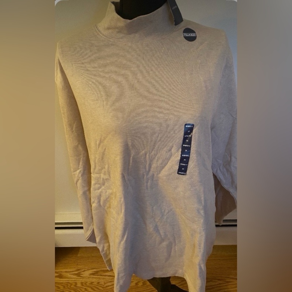 Lands' End NWT Women’s Size 3X  - 24W-26W Long Sleeve Oatmeal Color Turtleneck
